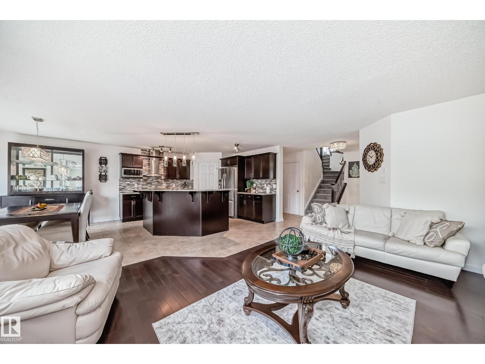 6995 Strom Ln Nw, Edmonton, Alberta  T6R 0P1 - Photo 8 - E4464055