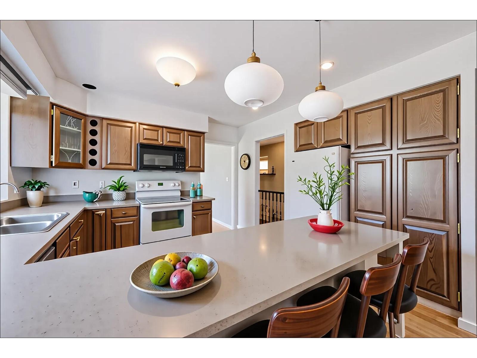 33033 Banff Place, Abbotsford, British Columbia  V2S 7B1 - Photo 5 - R3063007