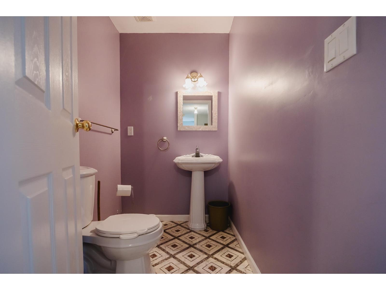 33033 Banff Place, Abbotsford, British Columbia  V2S 7B1 - Photo 11 - R3063007