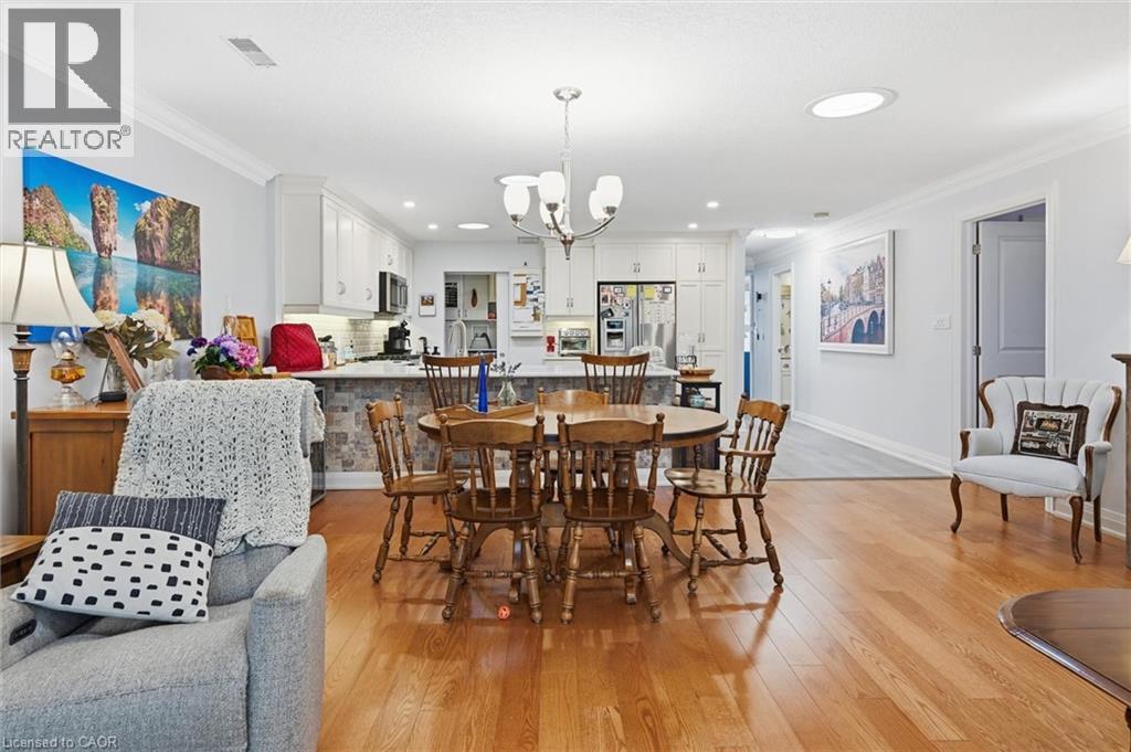 34 Cardinal Mindszenty Boulevard, Hamilton, Ontario  L9B 2M3 - Photo 17 - 40783781