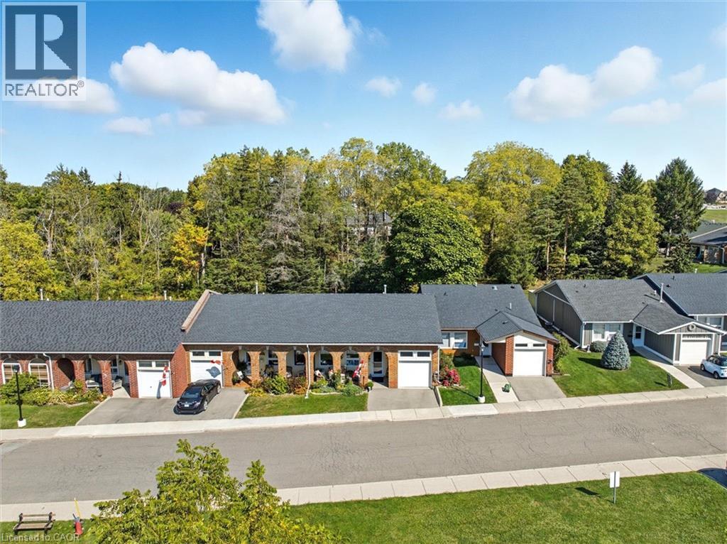 34 Cardinal Mindszenty Boulevard, Hamilton, Ontario  L9B 2M3 - Photo 1 - 40783781