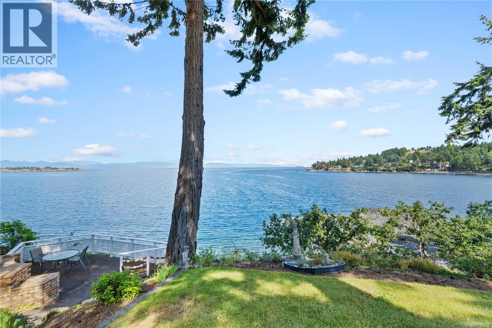 3049 Dolphin Dr, Nanoose Bay, British Columbia