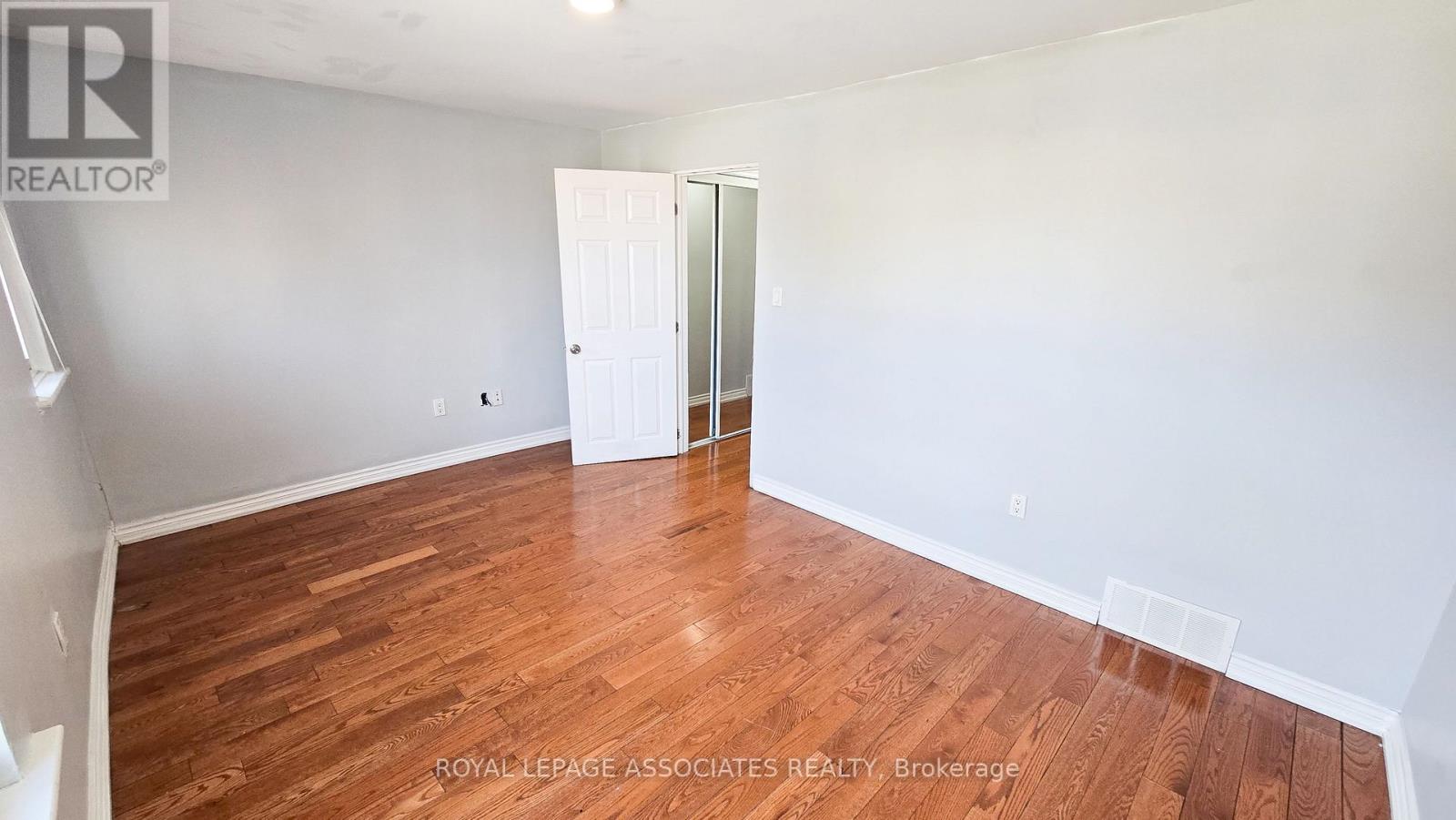 455 Main Street W, Hamilton, Ontario  L8P 1K5 - Photo 24 - X12492128