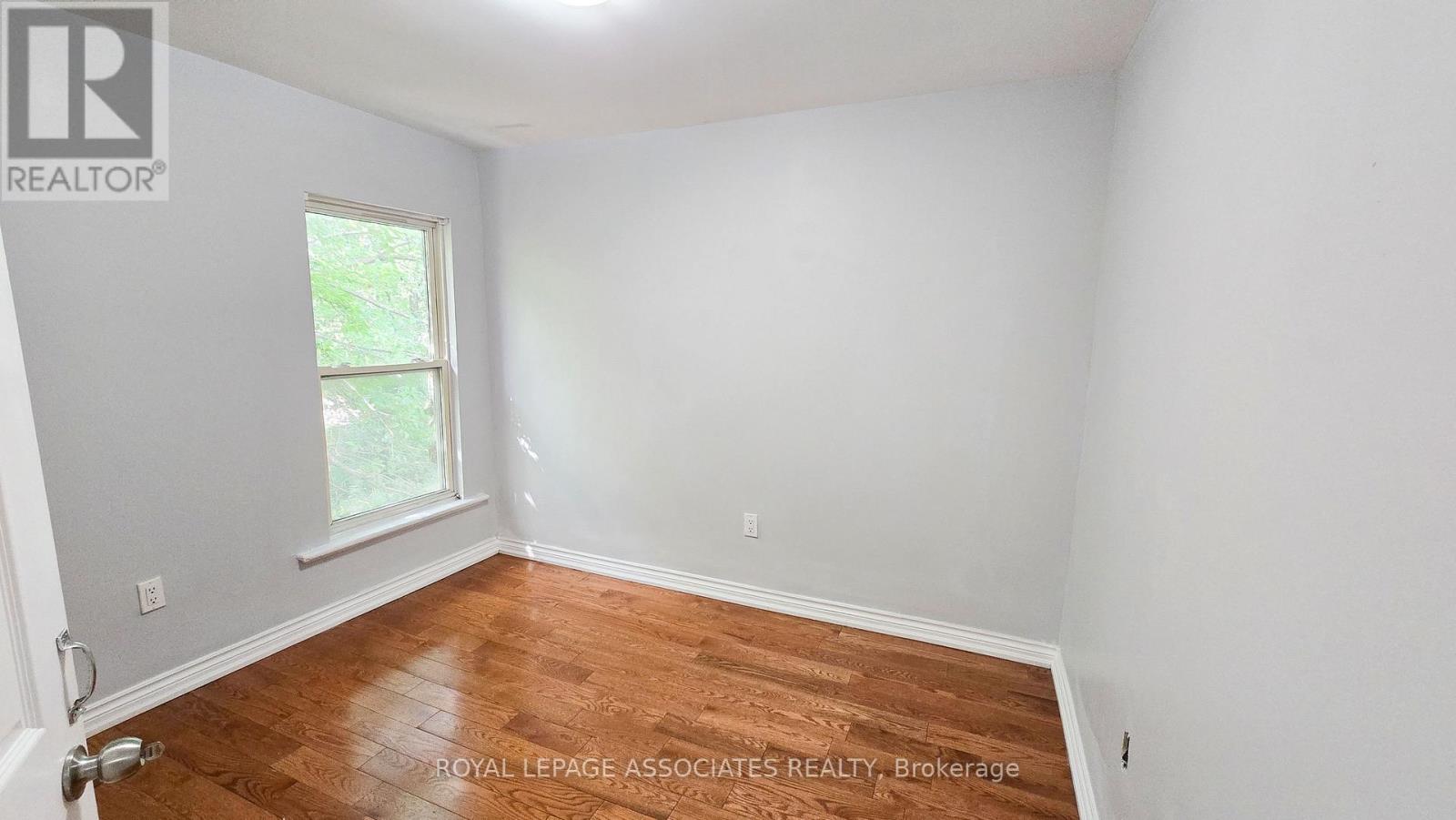 455 Main Street W, Hamilton, Ontario  L8P 1K5 - Photo 4 - X12492128