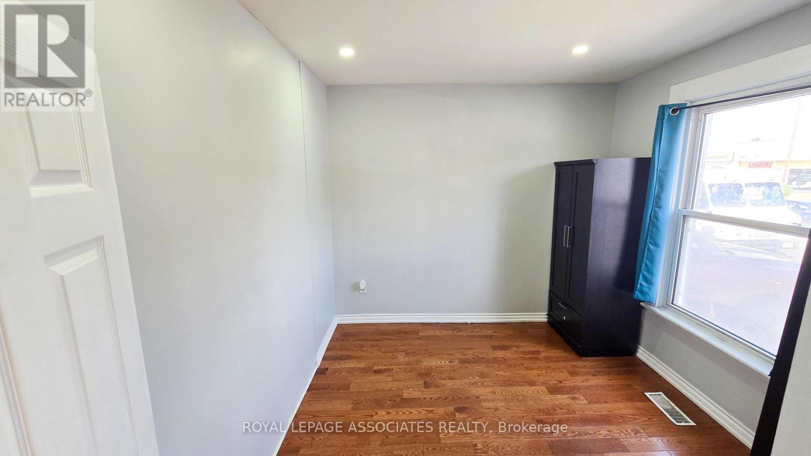 455 Main Street W, Hamilton, Ontario  L8P 1K5 - Photo 8 - X12492128