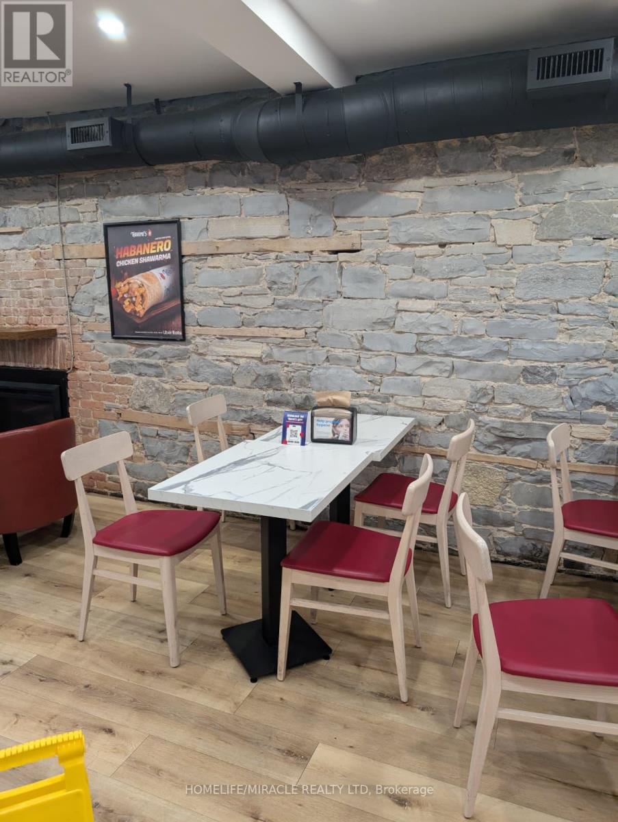 320 Princess Street, Kingston, Ontario  K7L 1B6 - Photo 11 - X12492170