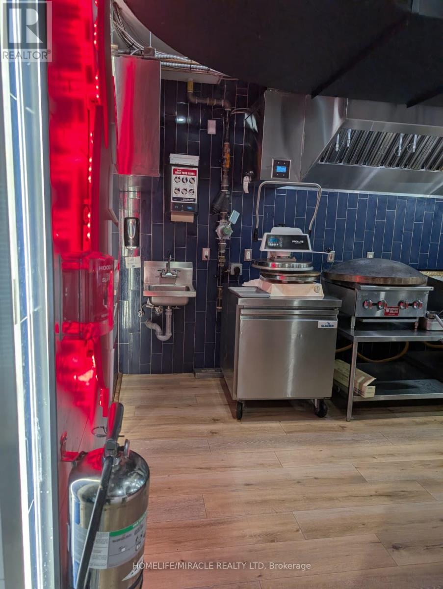 320 Princess Street, Kingston, Ontario  K7L 1B6 - Photo 17 - X12492170