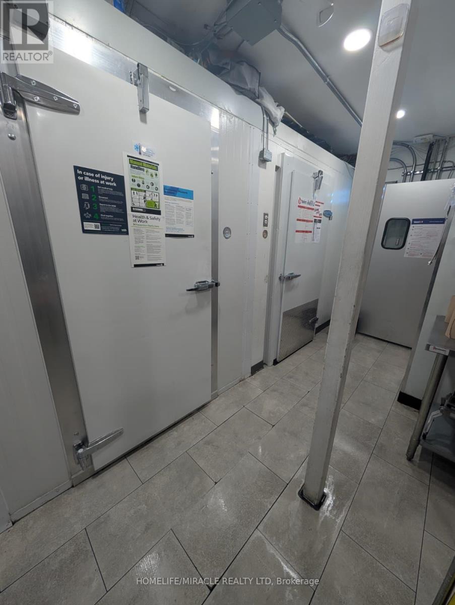 320 Princess Street, Kingston, Ontario  K7L 1B6 - Photo 24 - X12492170