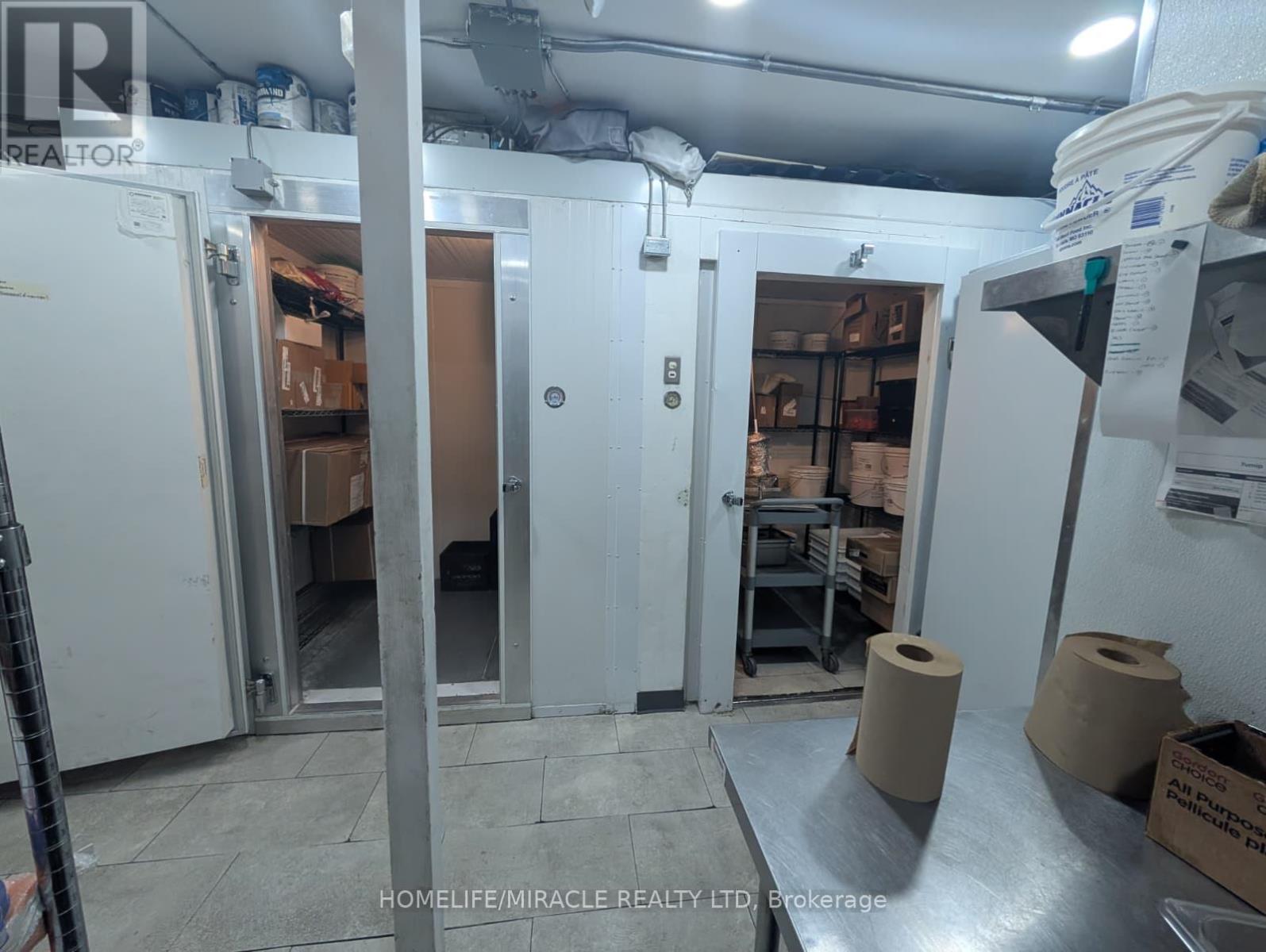 320 Princess Street, Kingston, Ontario  K7L 1B6 - Photo 25 - X12492170