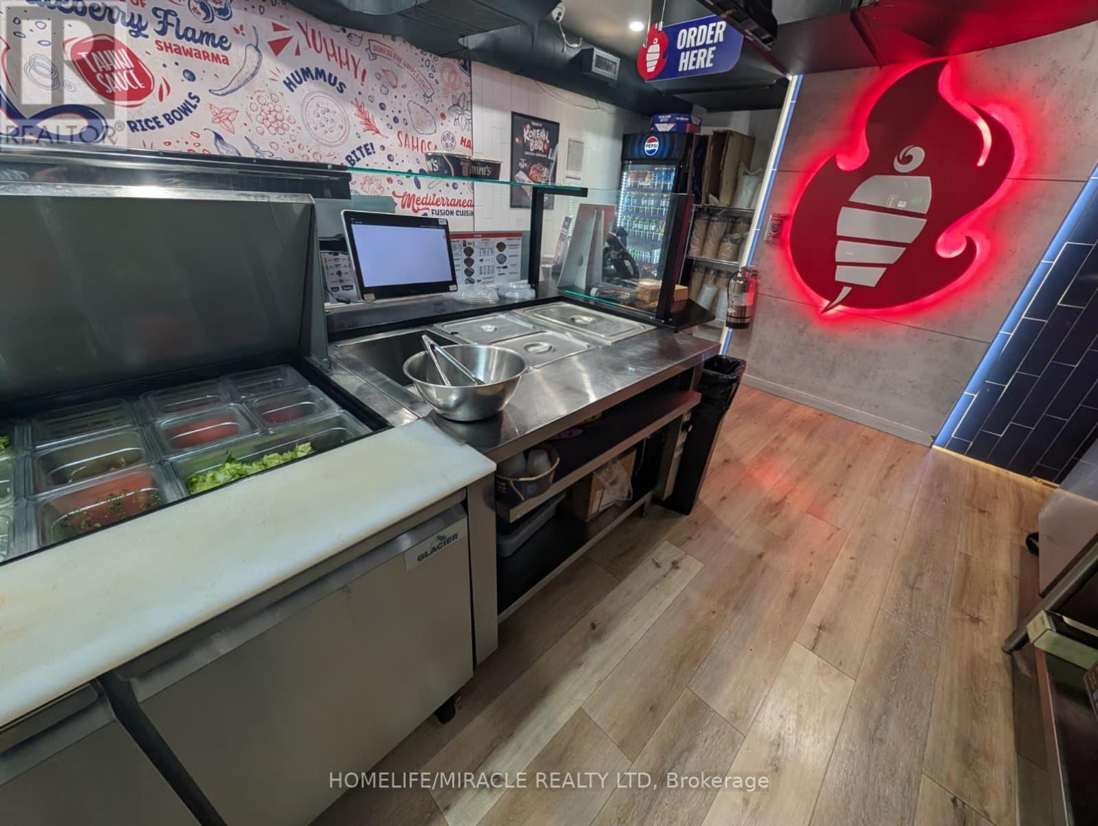 320 Princess Street, Kingston, Ontario  K7L 1B6 - Photo 5 - X12492170