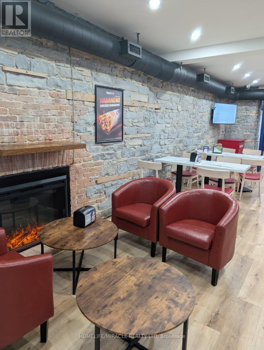 320 Princess Street, Kingston, Ontario  K7L 1B6 - Photo 8 - X12492170