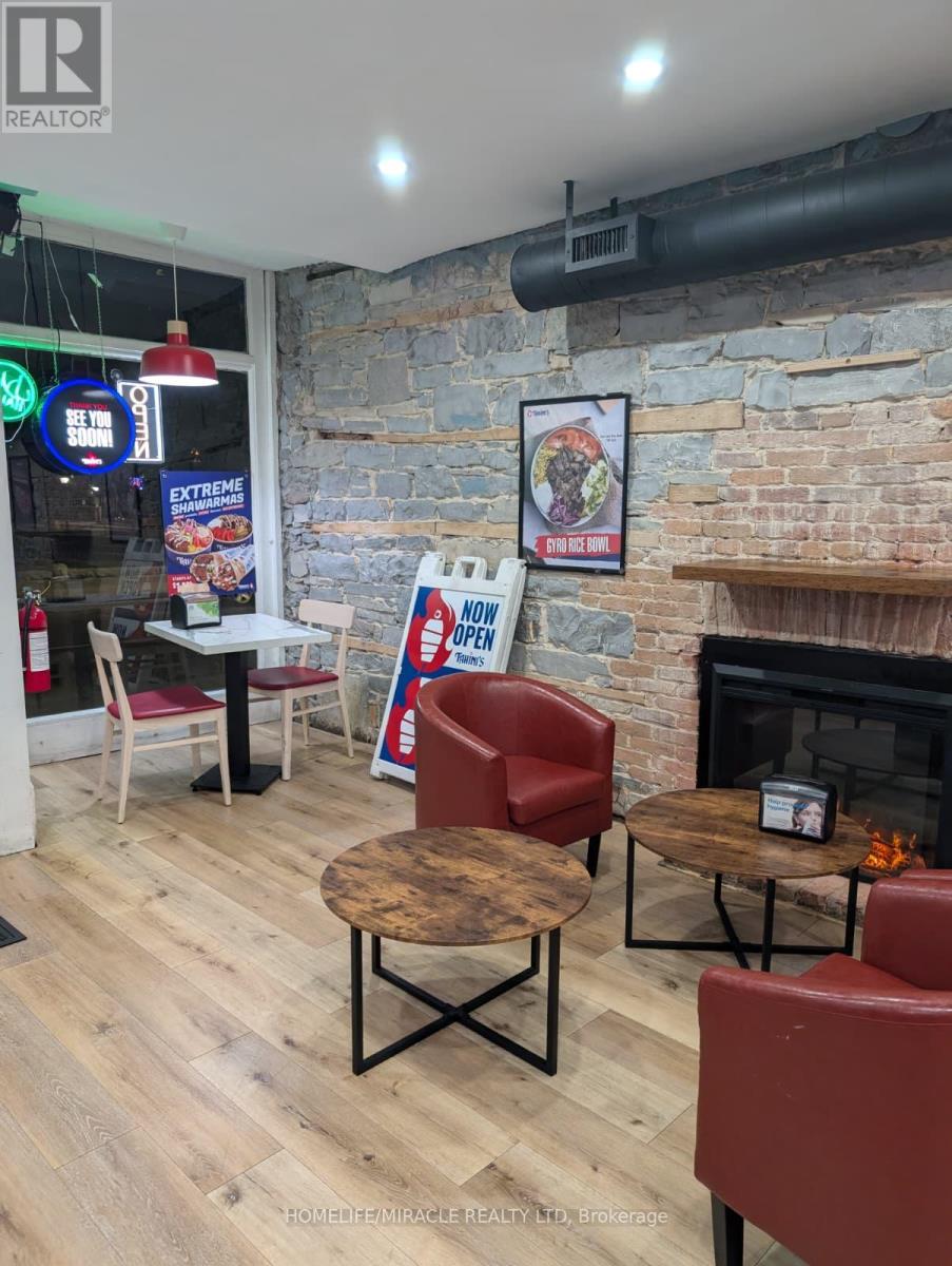 320 Princess Street, Kingston, Ontario  K7L 1B6 - Photo 9 - X12492170