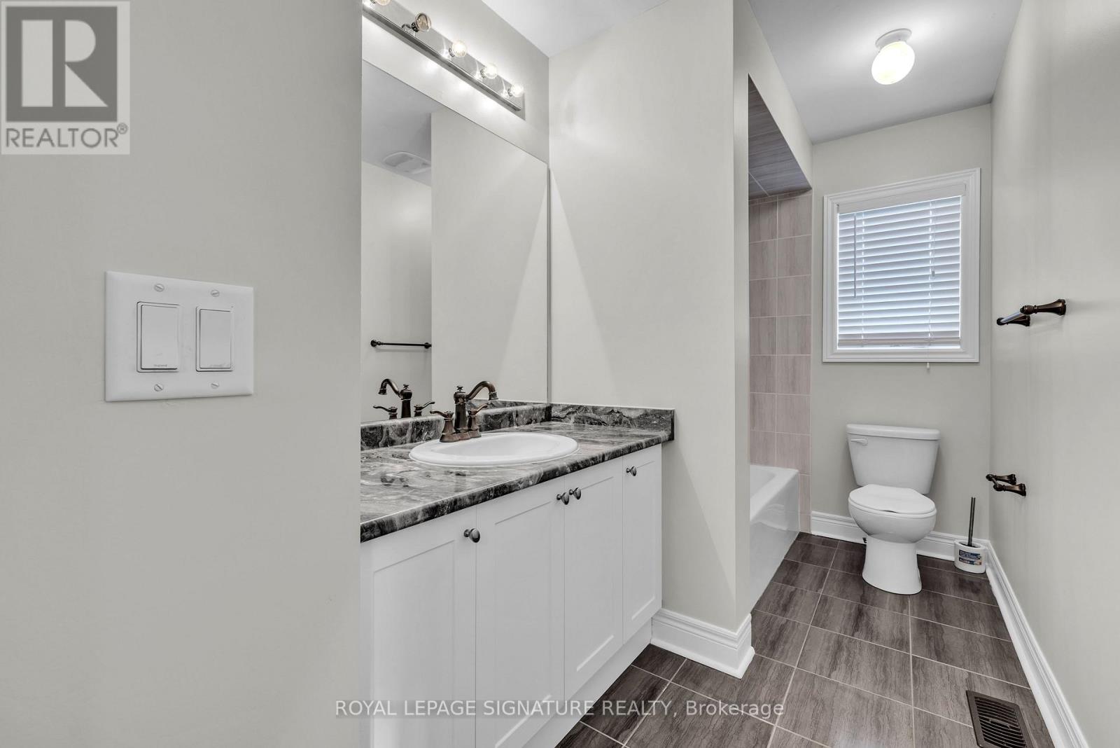 1089 Upper Thames Drive, Woodstock, Ontario  N4T 0H2 - Photo 24 - X12492258