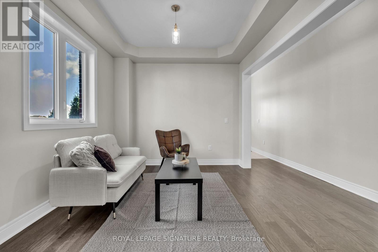 1089 Upper Thames Drive, Woodstock, Ontario  N4T 0H2 - Photo 4 - X12492258