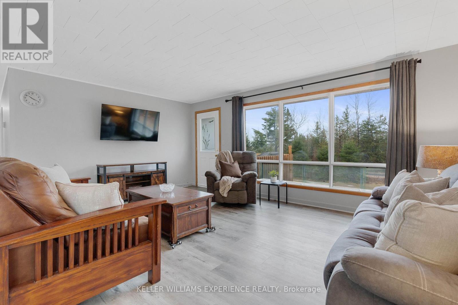 692 Forest Lake Road, Joly, Ontario  P0A 1Z0 - Photo 3 - X12492282