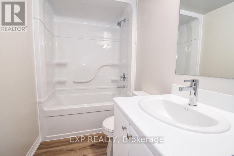 228 - 50 Herrick Avenue, St. Catharines, Ontario  L2P 0B8 - Photo 13 - X12492344