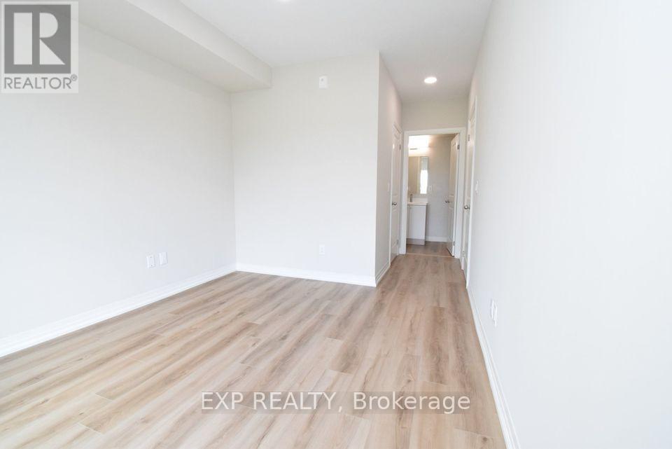 228 - 50 Herrick Avenue, St. Catharines, Ontario  L2P 0B8 - Photo 9 - X12492344