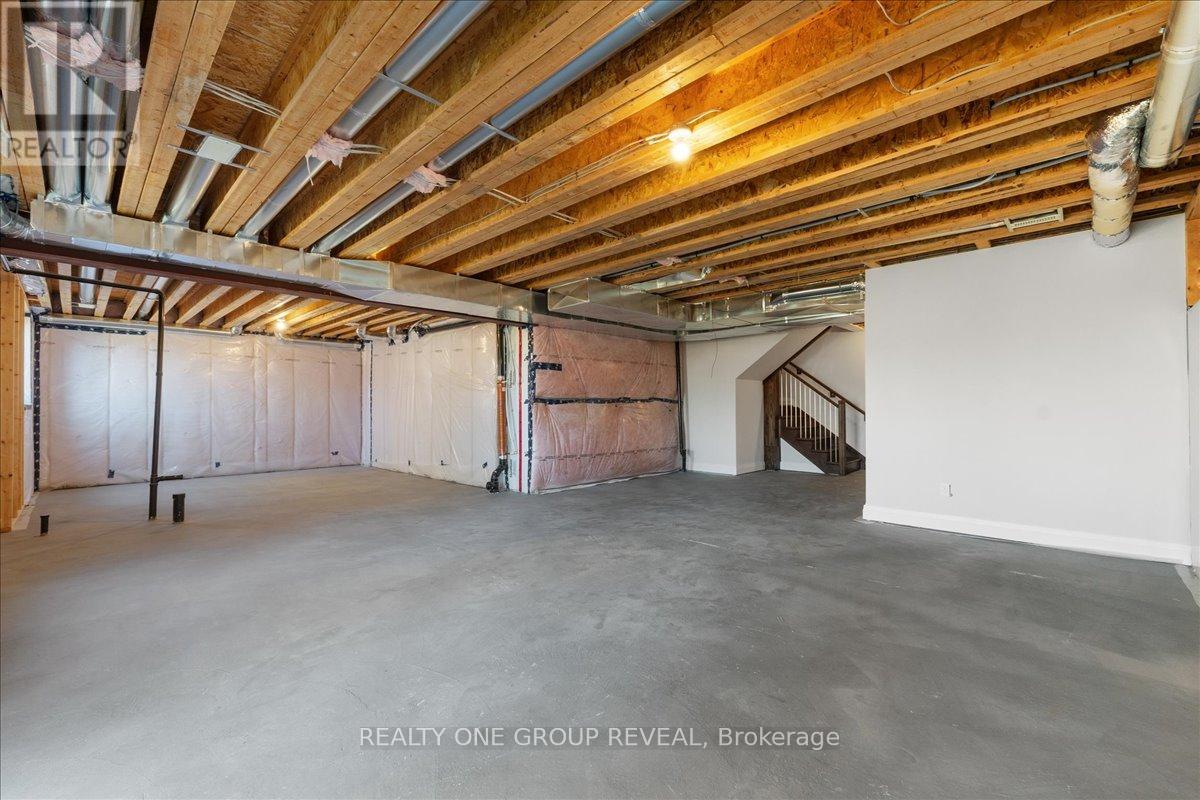 1054 Rippingale Trail, Peterborough, Ontario  K9H 0J8 - Photo 38 - X12492350