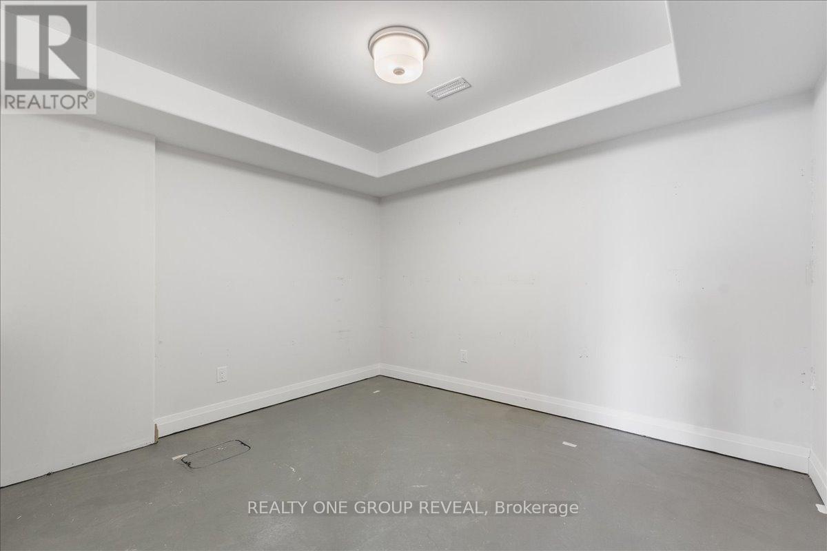 1054 Rippingale Trail, Peterborough, Ontario  K9H 0J8 - Photo 39 - X12492350