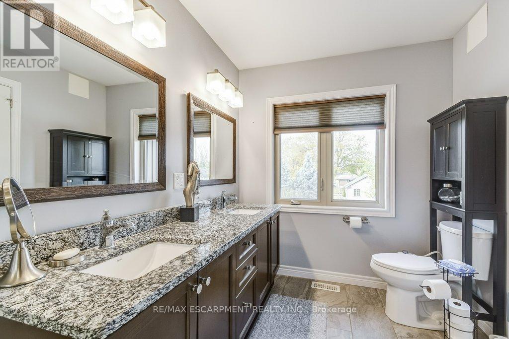 132a Scott Avenue, Brant, Ontario  N3L 0C9 - Photo 28 - X12492356