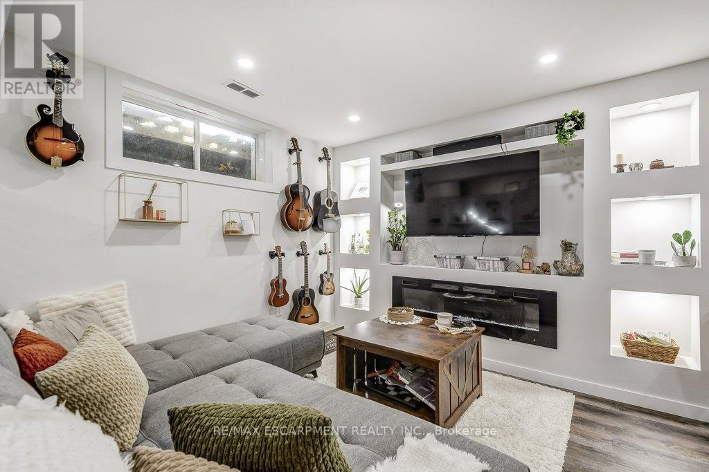 132a Scott Avenue, Brant, Ontario  N3L 0C9 - Photo 33 - X12492356