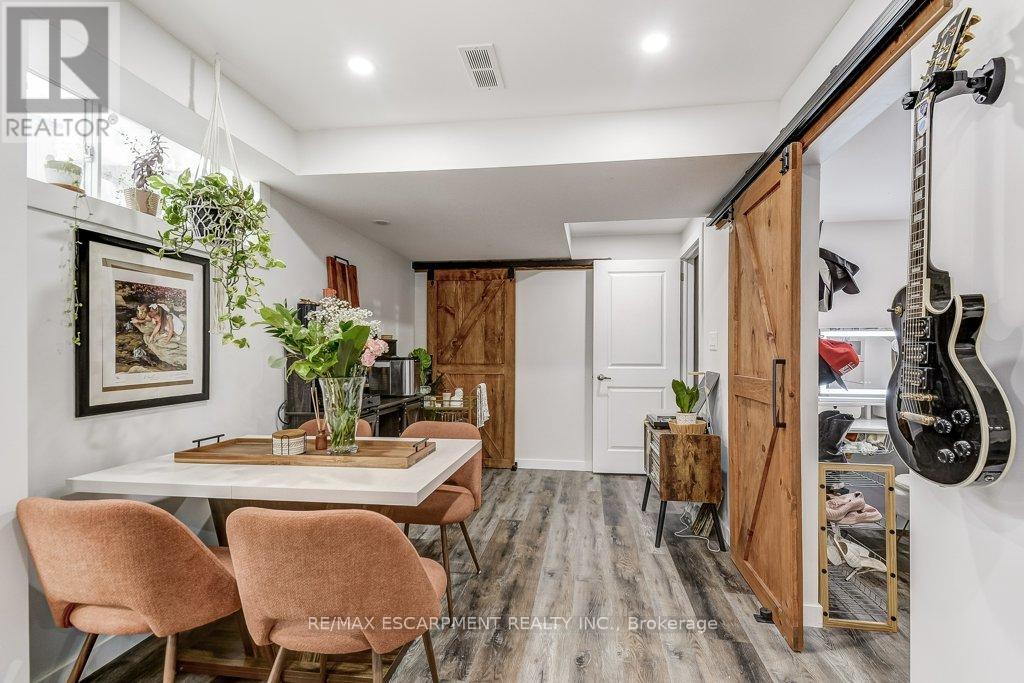 132a Scott Avenue, Brant, Ontario  N3L 0C9 - Photo 35 - X12492356