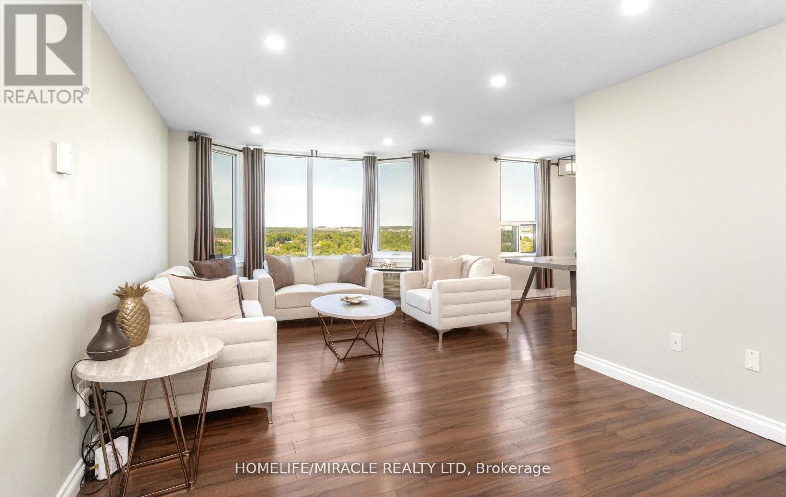 1705 - 35 Green Valley Drive, Kitchener, Ontario  N2P 2A5 - Photo 11 - X12492380