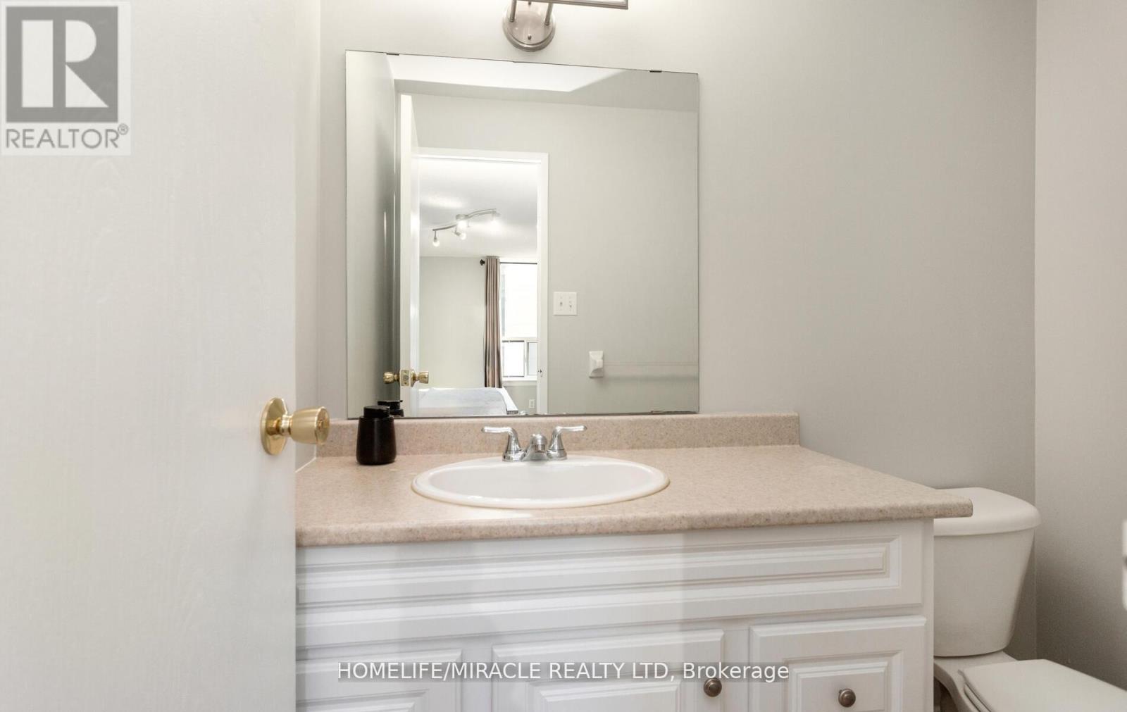 1705 - 35 Green Valley Drive, Kitchener, Ontario  N2P 2A5 - Photo 35 - X12492380