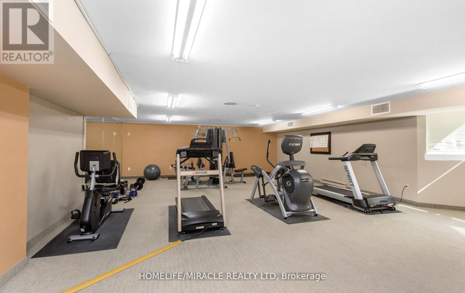 1705 - 35 Green Valley Drive, Kitchener, Ontario  N2P 2A5 - Photo 41 - X12492380