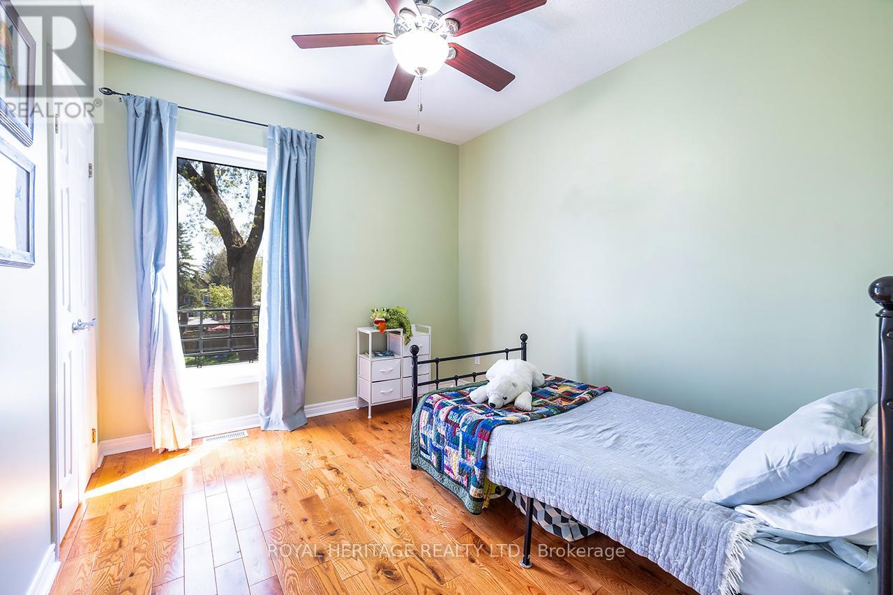 17 Francis Street, Kawartha Lakes, Ontario  K9V 3R7 - Photo 32 - X12492408