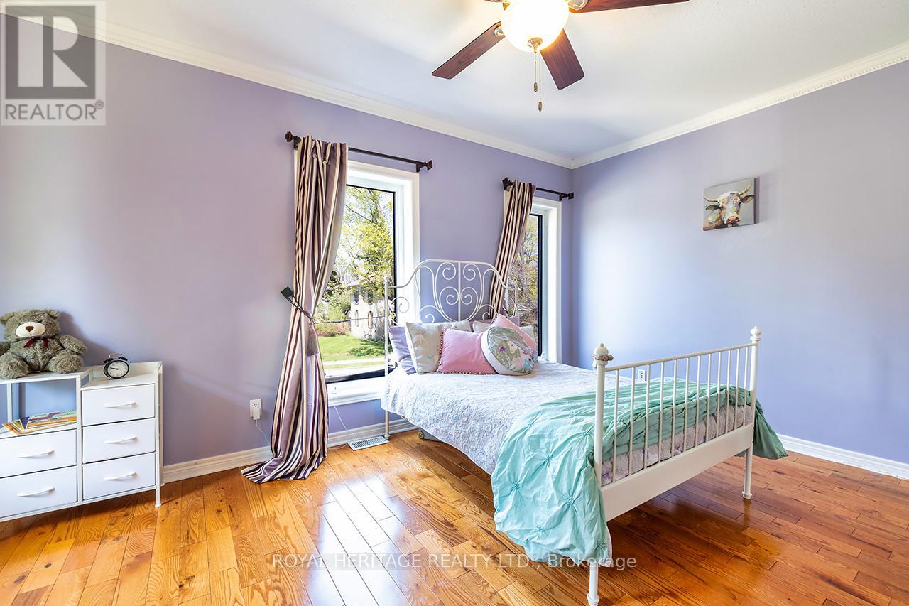 17 Francis Street, Kawartha Lakes, Ontario  K9V 3R7 - Photo 33 - X12492408