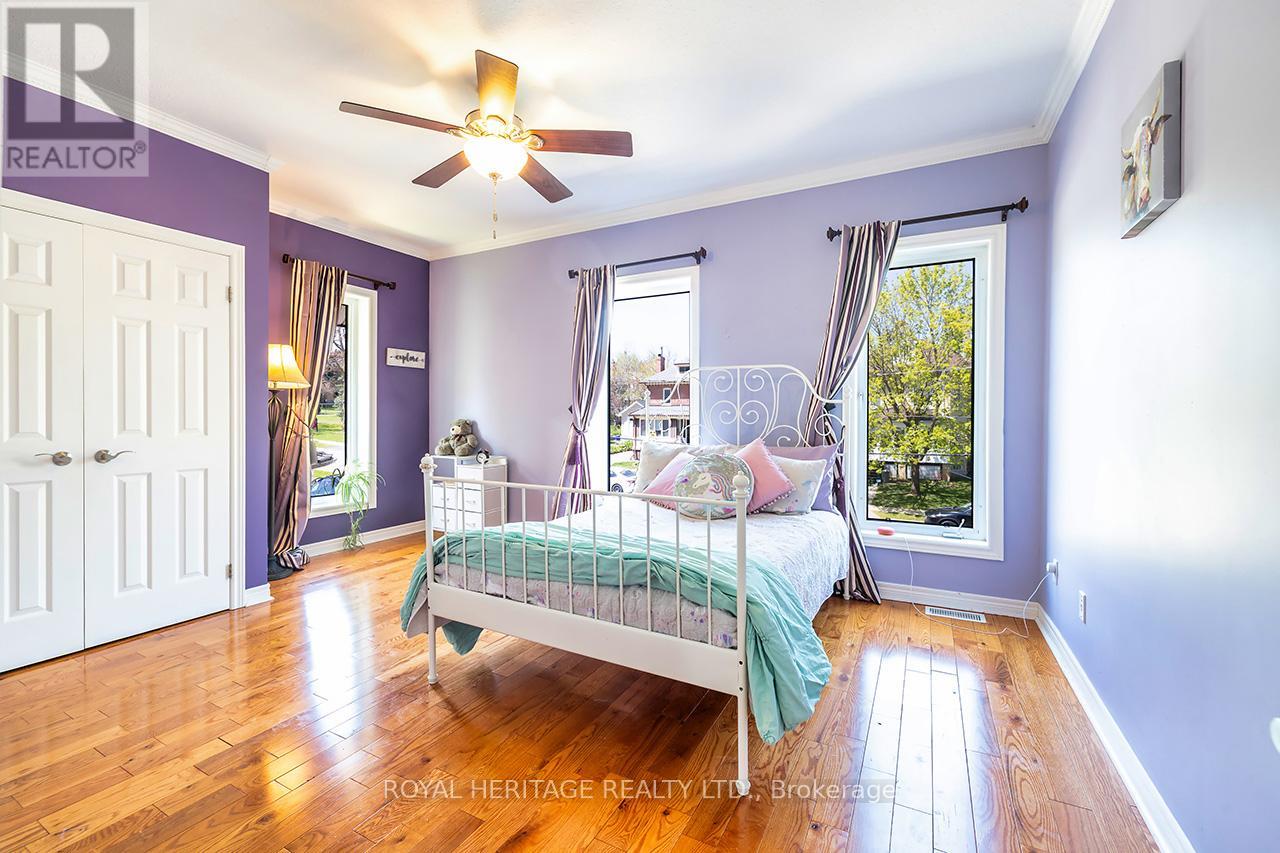 17 Francis Street, Kawartha Lakes, Ontario  K9V 3R7 - Photo 34 - X12492408