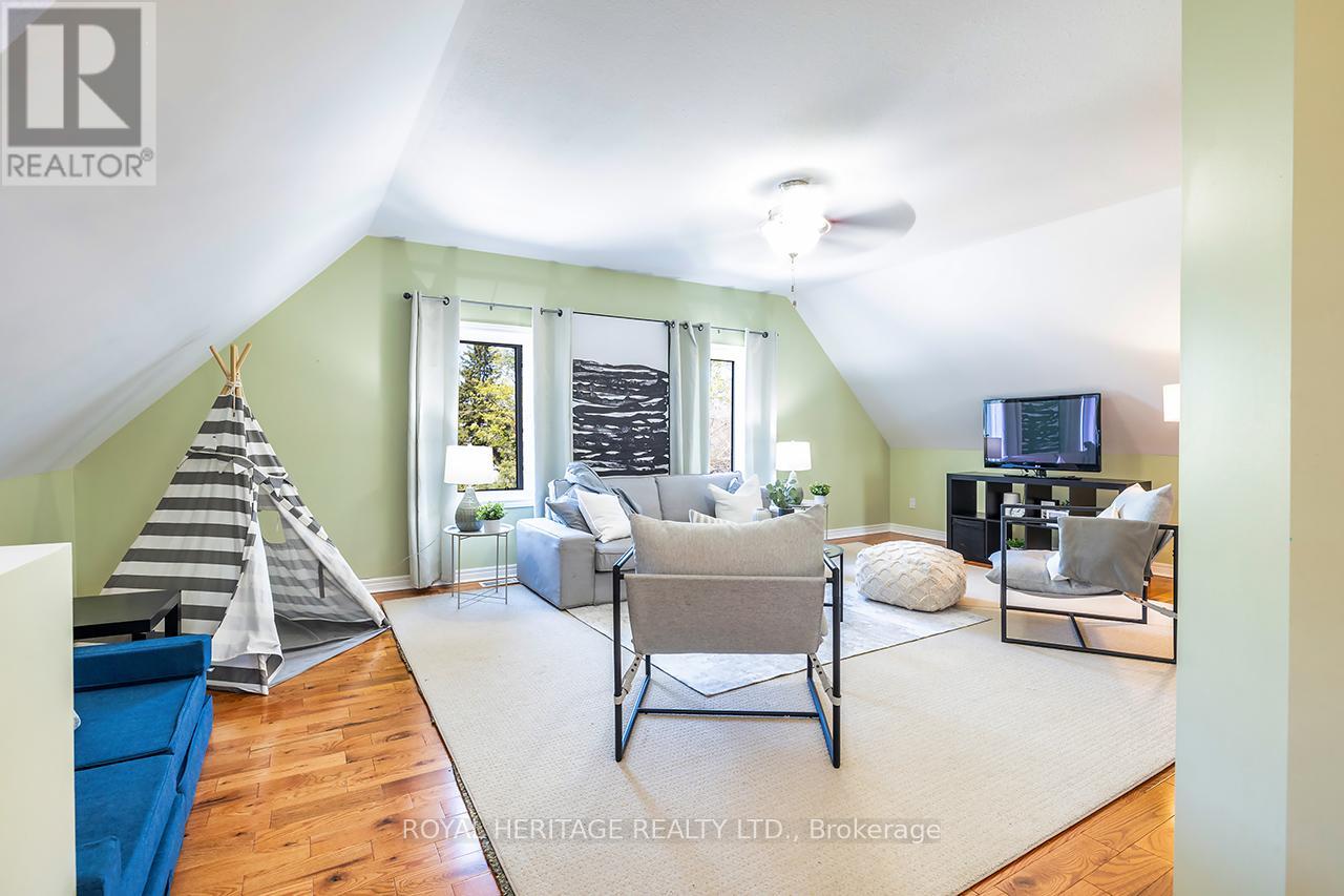 17 Francis Street, Kawartha Lakes, Ontario  K9V 3R7 - Photo 37 - X12492408