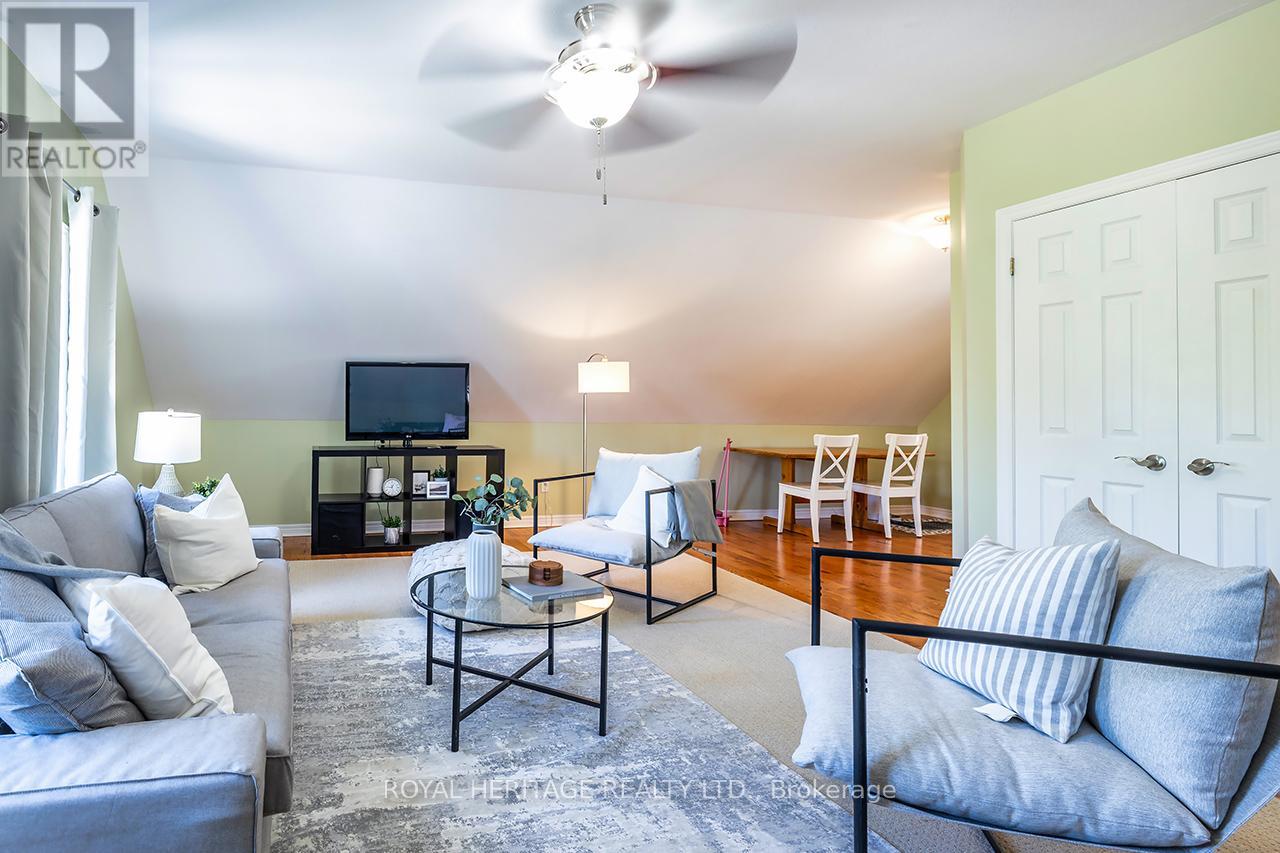 17 Francis Street, Kawartha Lakes, Ontario  K9V 3R7 - Photo 41 - X12492408