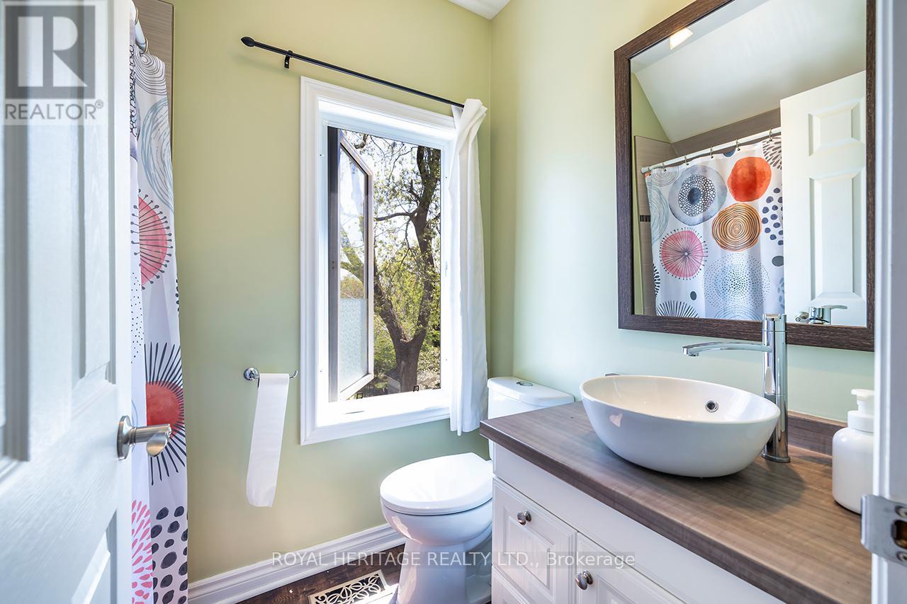 17 Francis Street, Kawartha Lakes, Ontario  K9V 3R7 - Photo 42 - X12492408