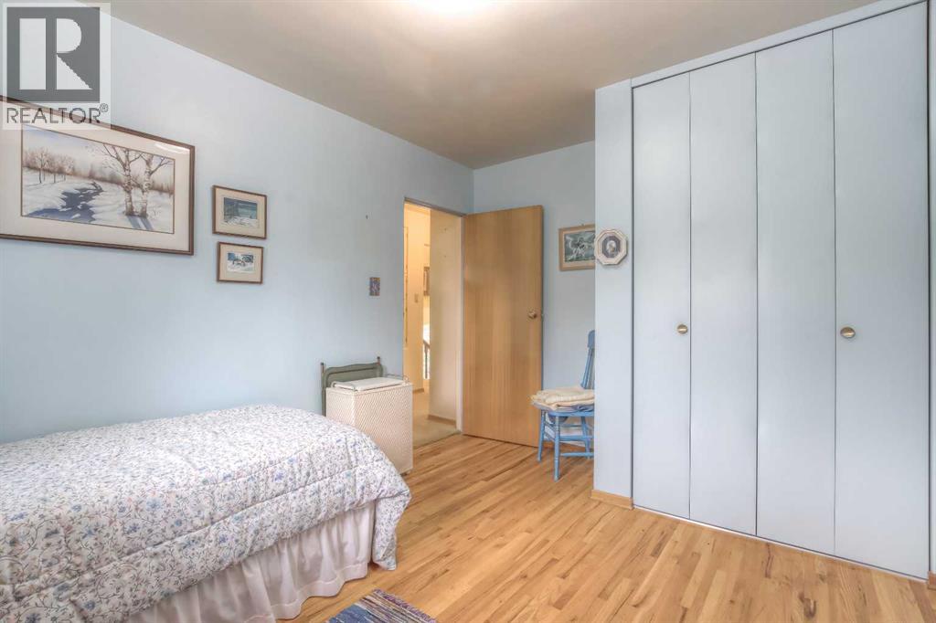 82 Wedgewood Drive Sw, Calgary, Alberta T3C 3G6 - Photo 25 - A2261667