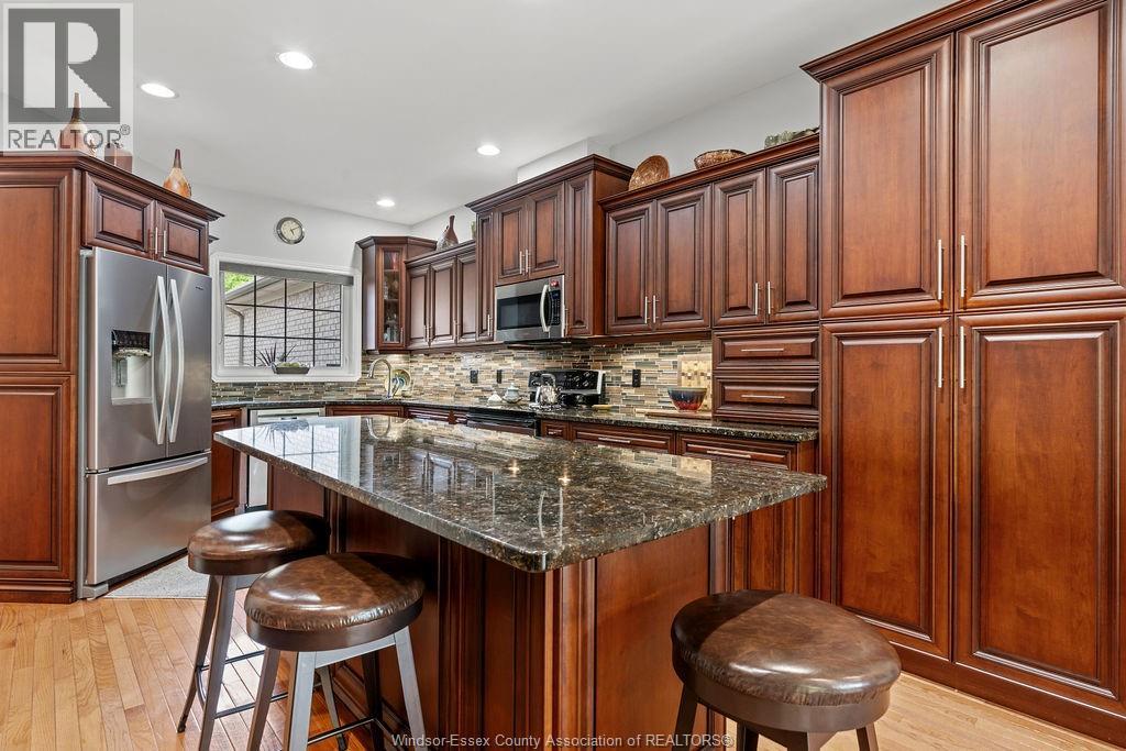 12 Lakeside Crescent, Kingsville, Ontario  N9Y 4C1 - Photo 10 - 25027615