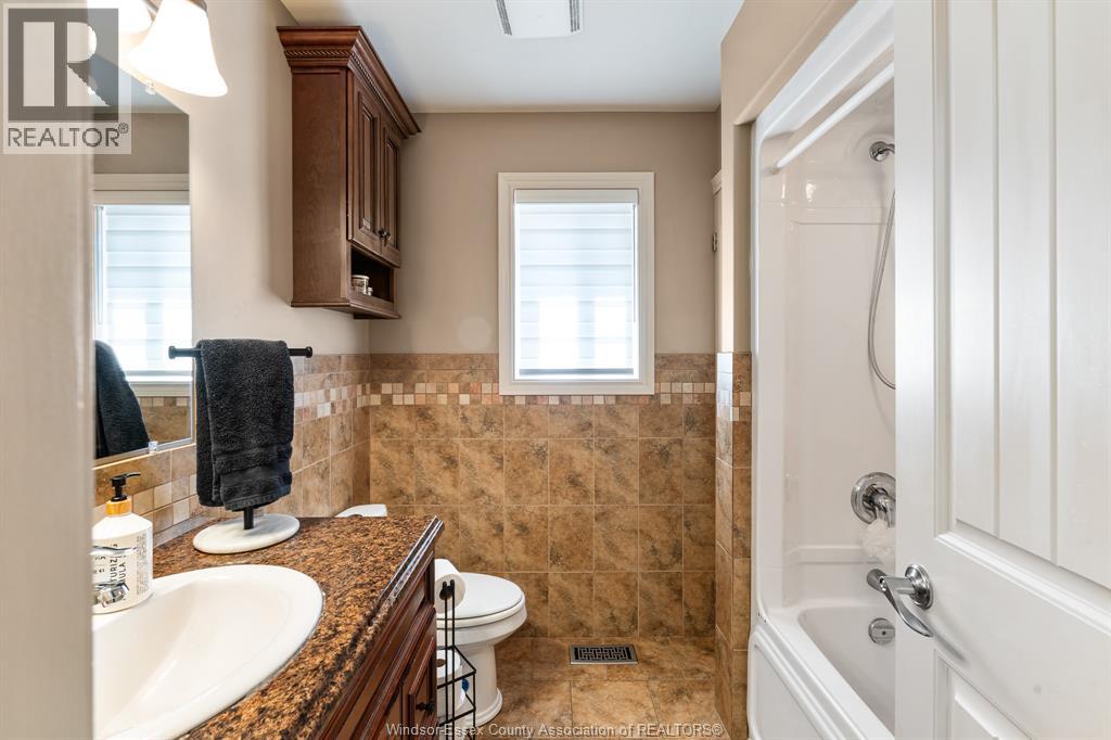4765 Barcelona, Windsor, Ontario  N9G 3G1 - Photo 15 - 25027609