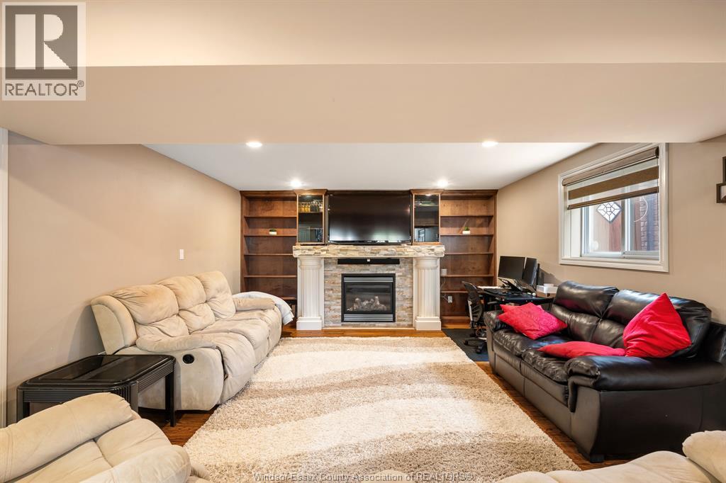 4765 Barcelona, Windsor, Ontario  N9G 3G1 - Photo 20 - 25027609