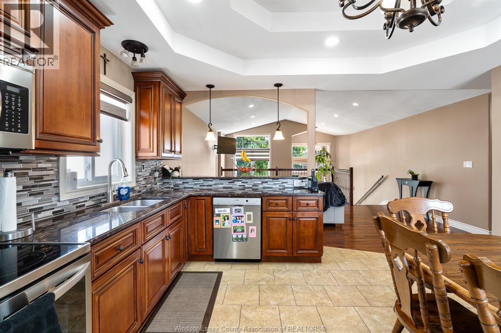 4765 Barcelona, Windsor, Ontario  N9G 3G1 - Photo 6 - 25027609