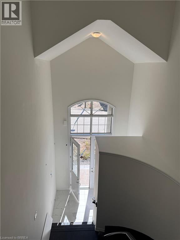 17 Mckernan Avenue, Brantford, Ontario  N3V 0C2 - Photo 8 - 40784241