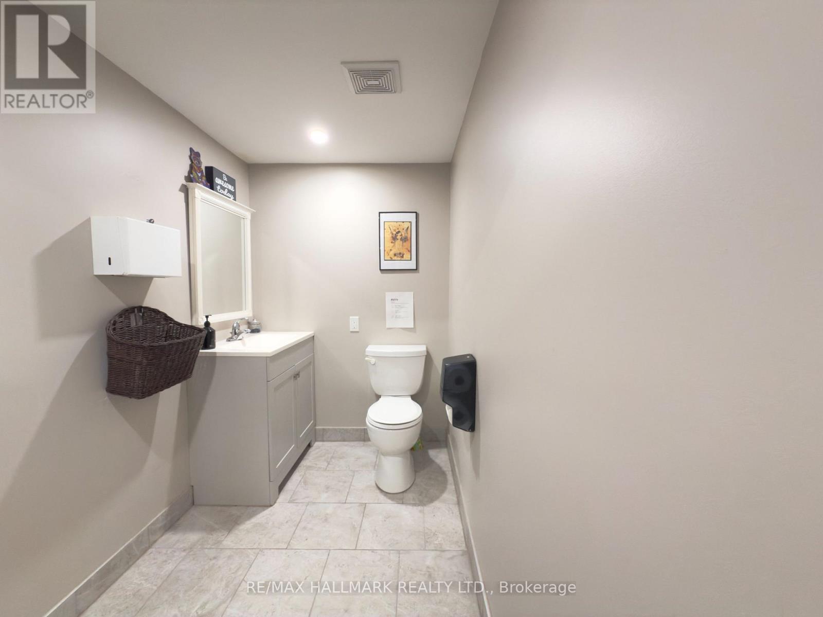 65 Big Bay Point Road N, Innisfil, Ontario  L9S 2N1 - Photo 15 - N12430974