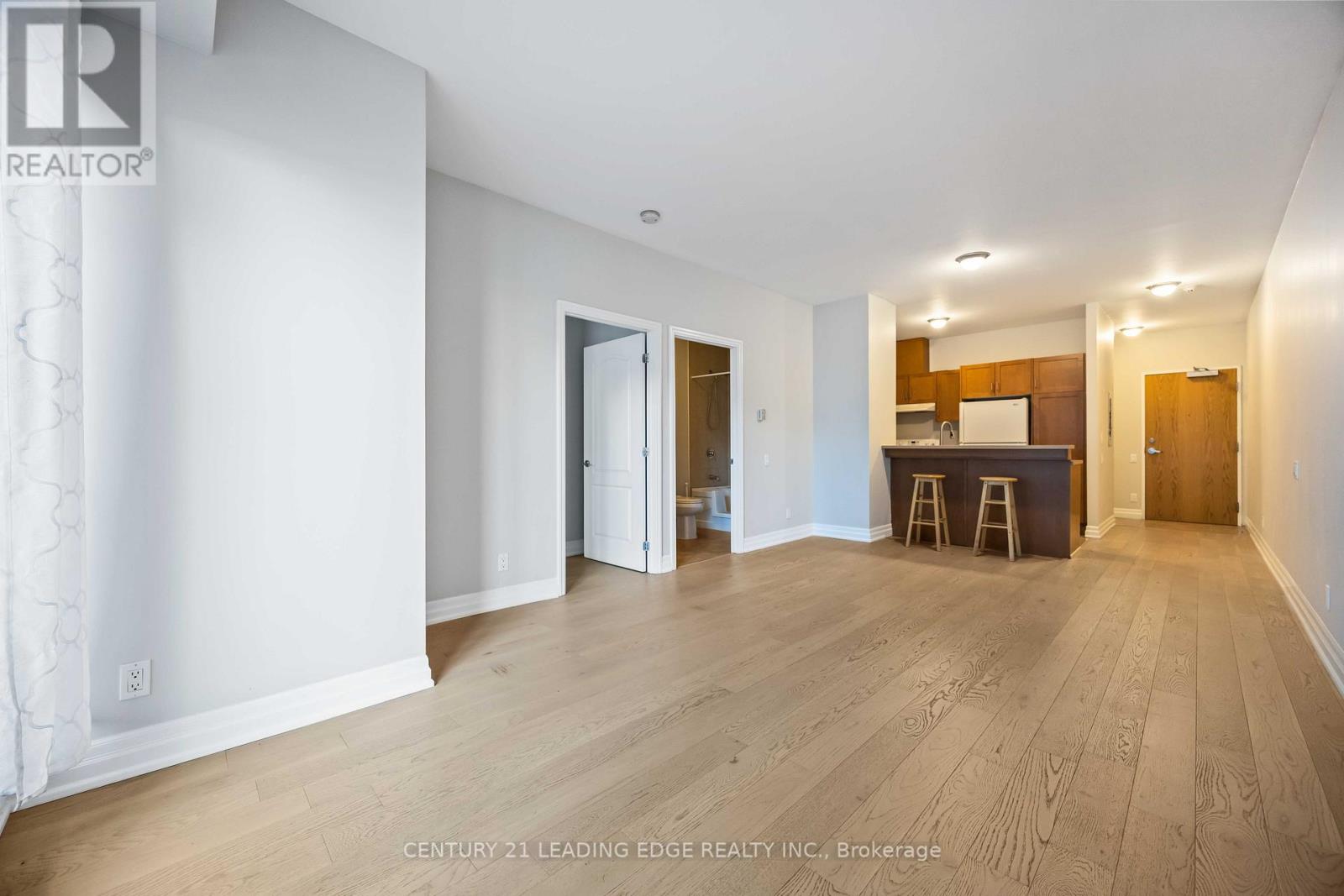 302 - 44 Bond Street W, Oshawa, Ontario  L1G 6R2 - Photo 6 - E12319436