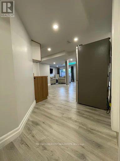 145 Cranbrook Crescent, Vaughan, Ontario  L4H 4L1 - Photo 8 - N12457529