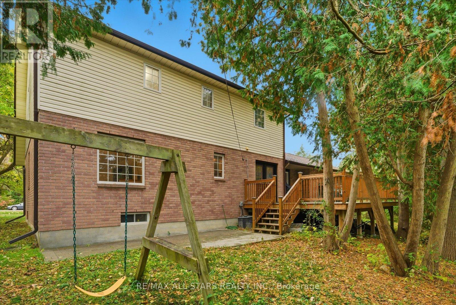 62 Evelyn Avenue, Georgina, Ontario  L4P 3C8 - Photo 41 - N12481439