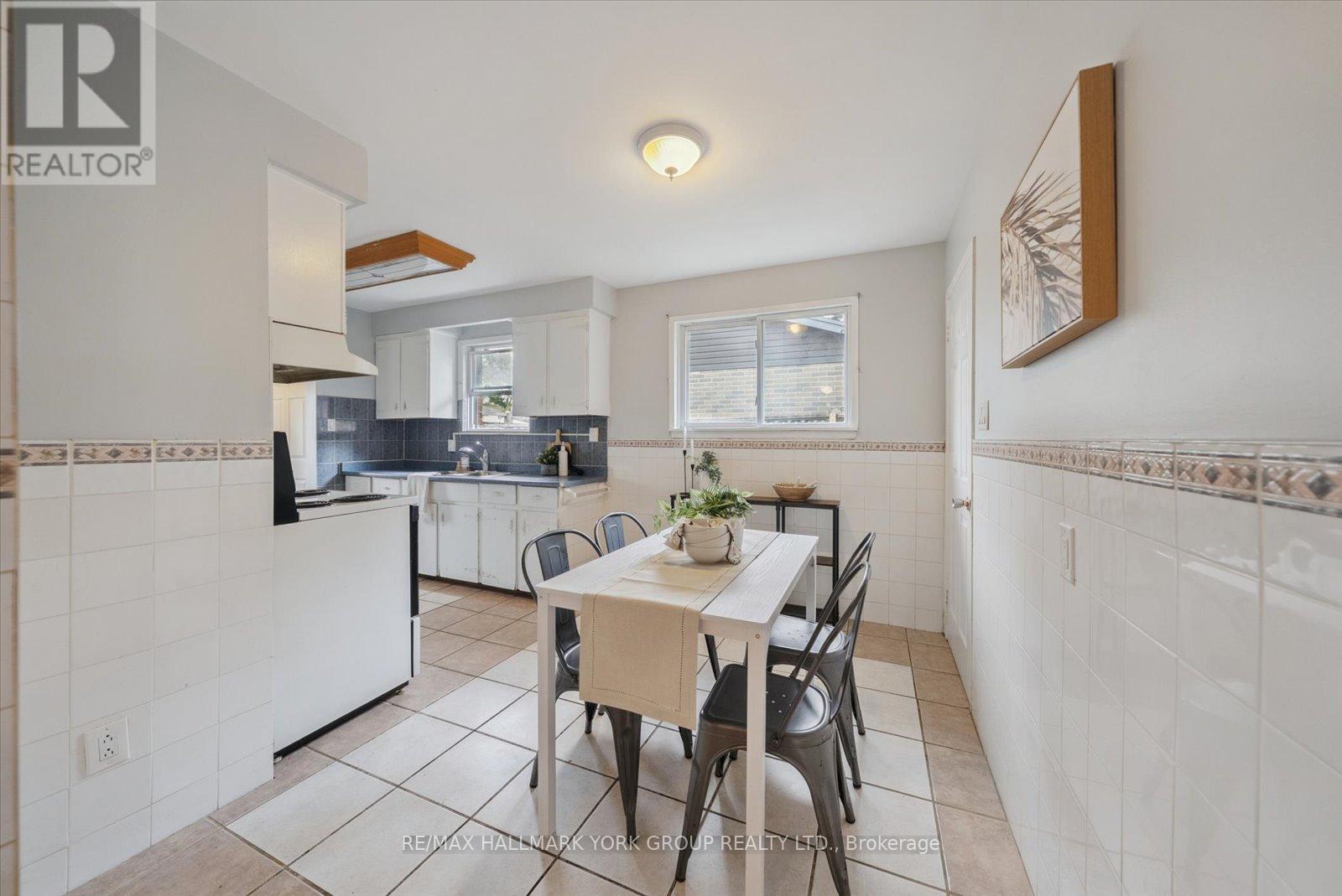 6 Glenecho Drive, Barrie, Ontario  L4M 4J3 - Photo 14 - S12466982