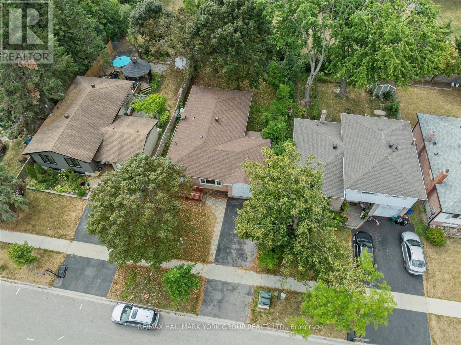 6 Glenecho Drive, Barrie, Ontario  L4M 4J3 - Photo 39 - S12466982