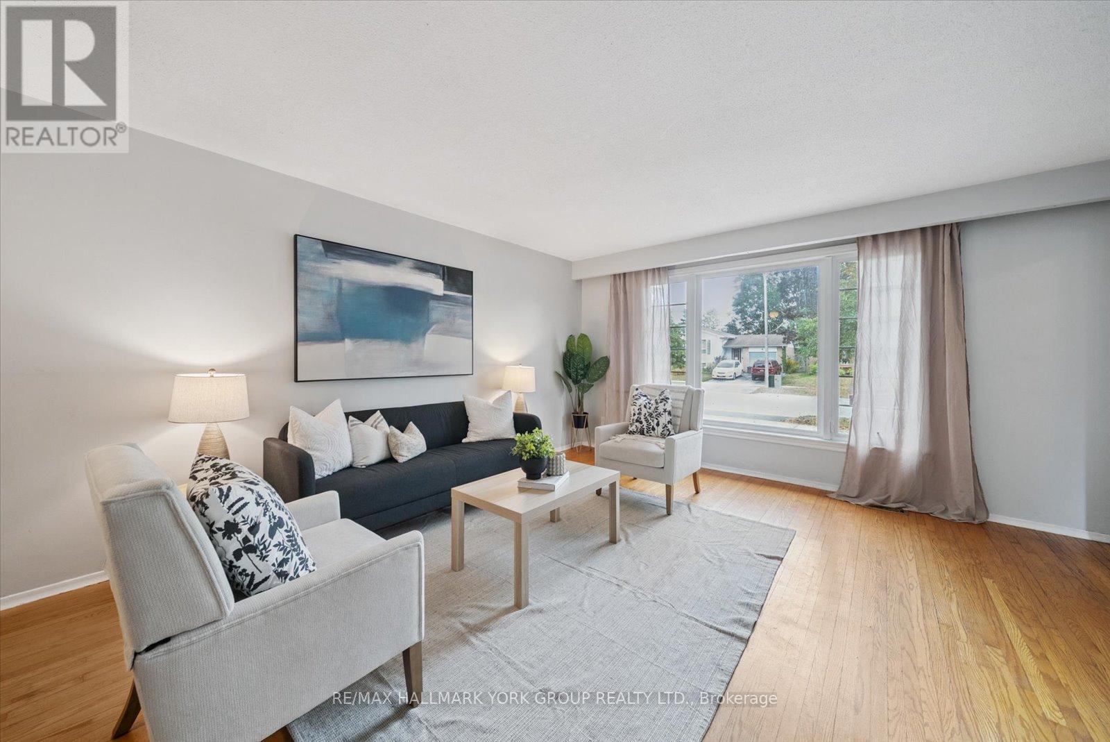 6 Glenecho Drive, Barrie, Ontario  L4M 4J3 - Photo 5 - S12466982