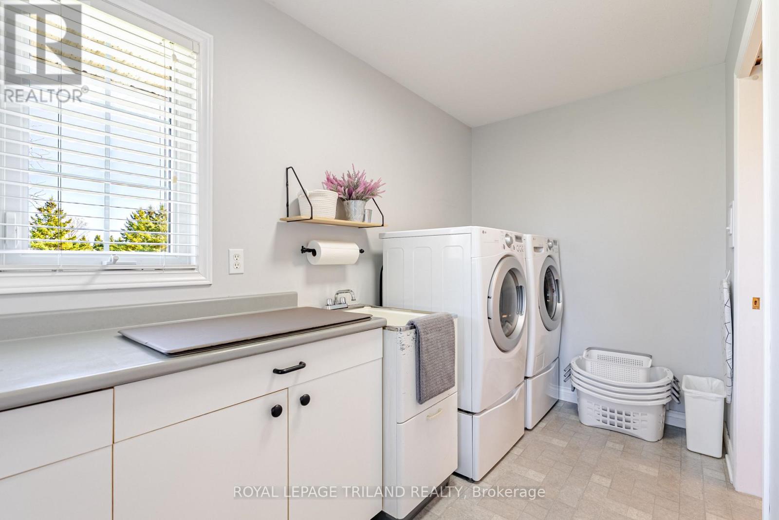 5017 Hamilton Road, Thames Centre, Ontario  N0L 1G6 - Photo 18 - X12491818