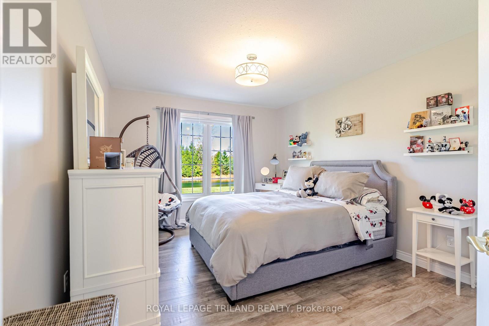 5017 Hamilton Road, Thames Centre, Ontario  N0L 1G6 - Photo 23 - X12491818